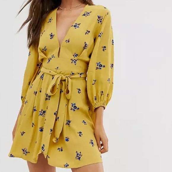 Faithfull the Brand Dresses & Skirts - Faithfull The Brand Margot Yellow Floral Mini Dress Size 6